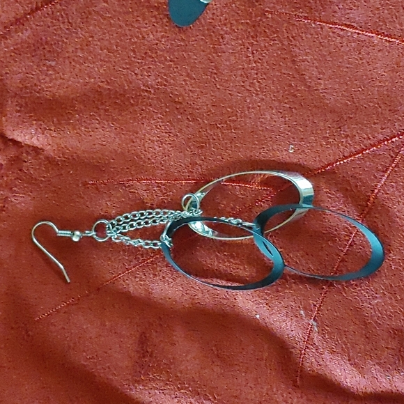 Necklace\Earring Set - Picture 2 of 3